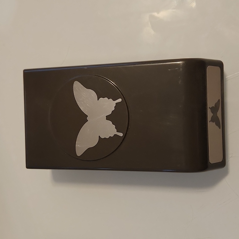 Butterflie punch
